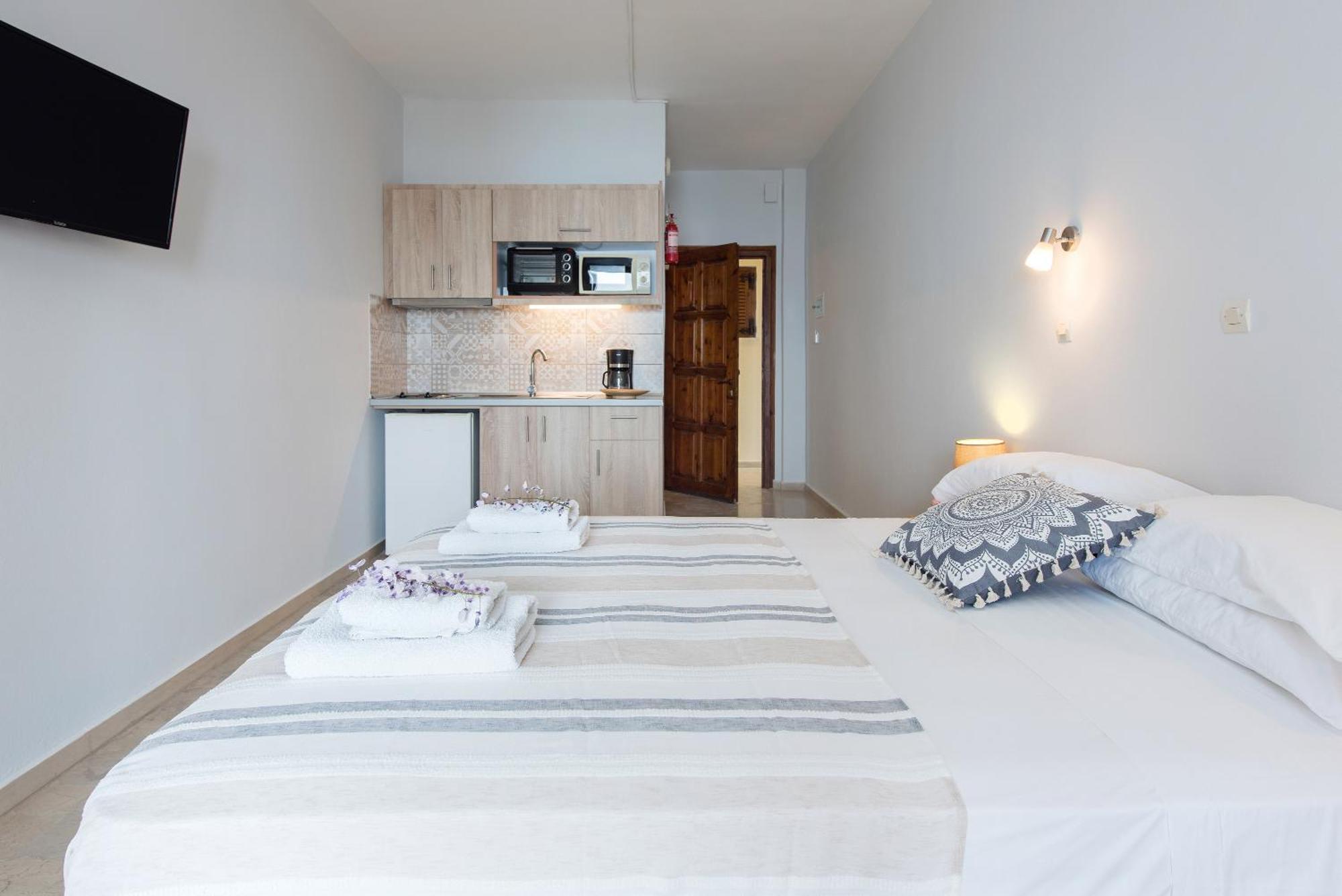 Hotel Odeon B&B Barbati Esterno foto