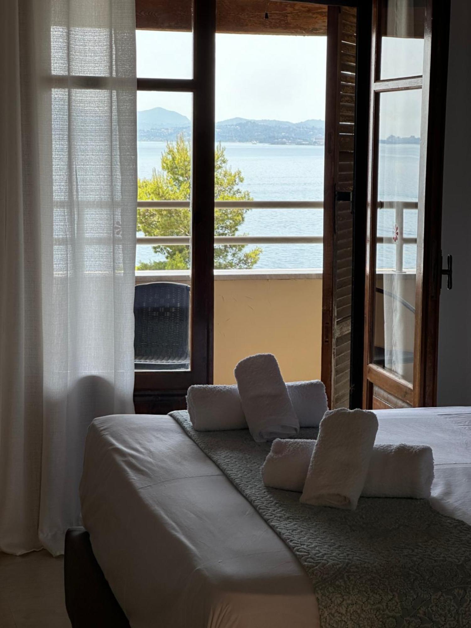 Hotel Odeon B&B Barbati Esterno foto